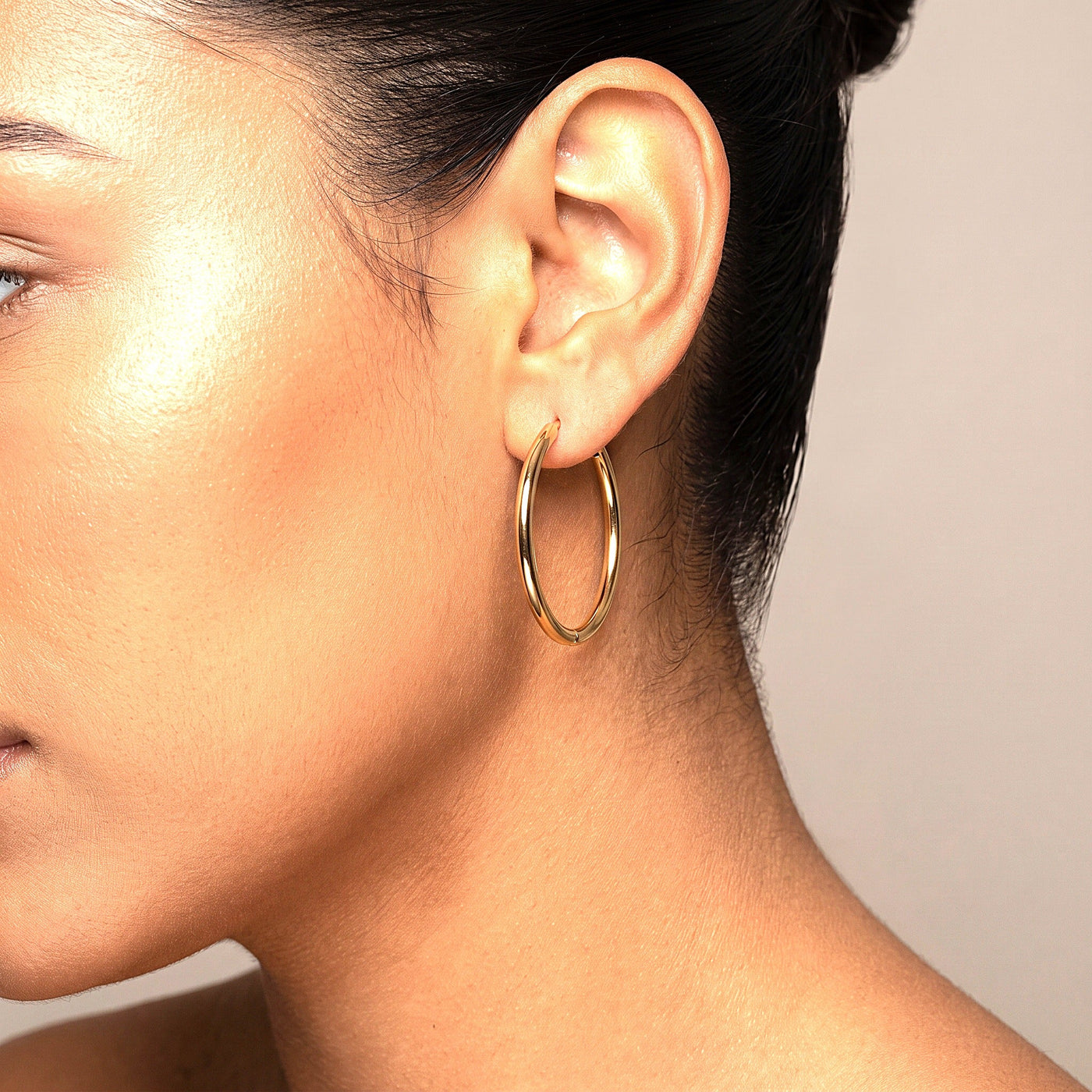 10K Solid Yellow Gold 1" Aria — Slim Polished Hoop Earrings 1 Inch