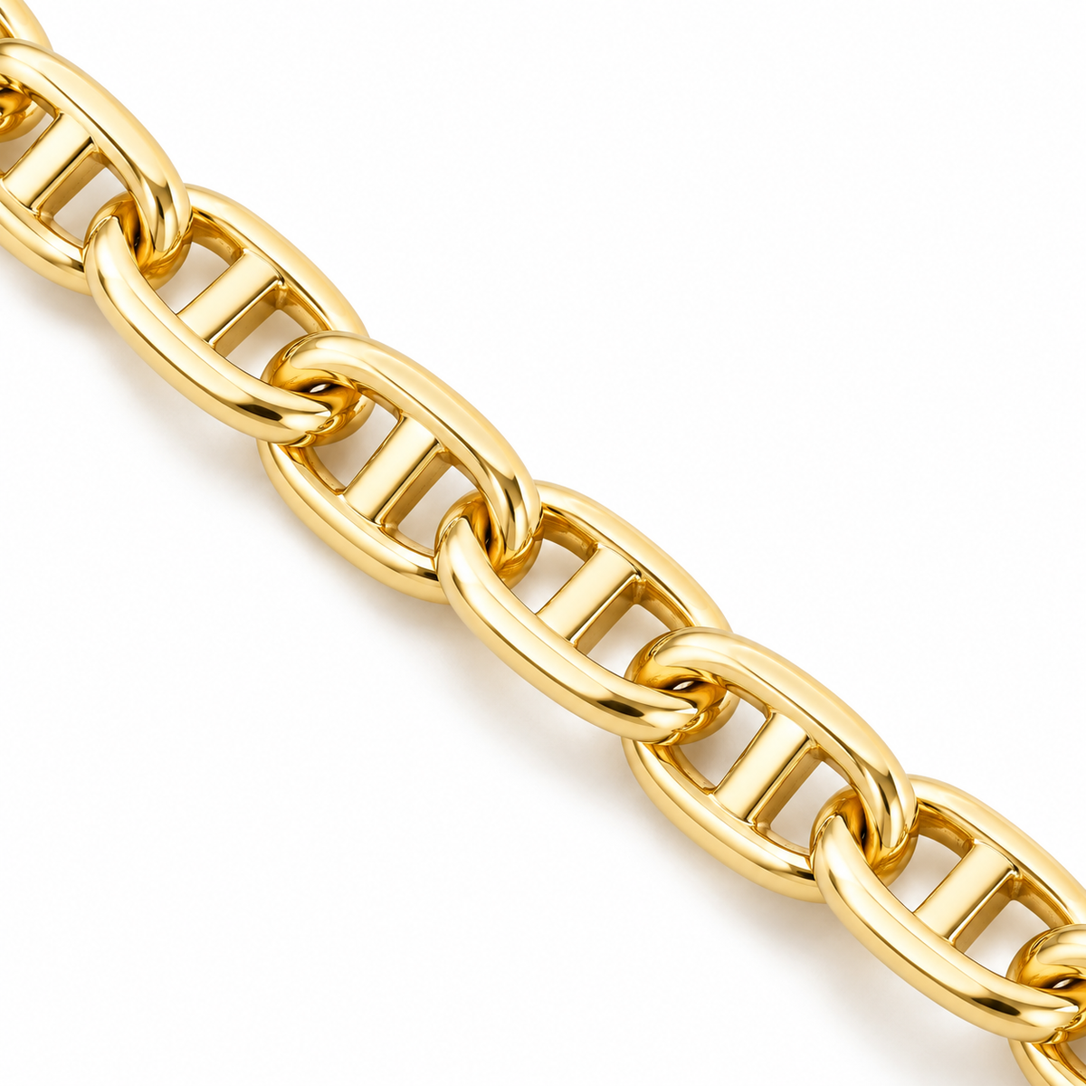 10K Yellow Gold 2mm Mariner Chain 16-26" - macro detail