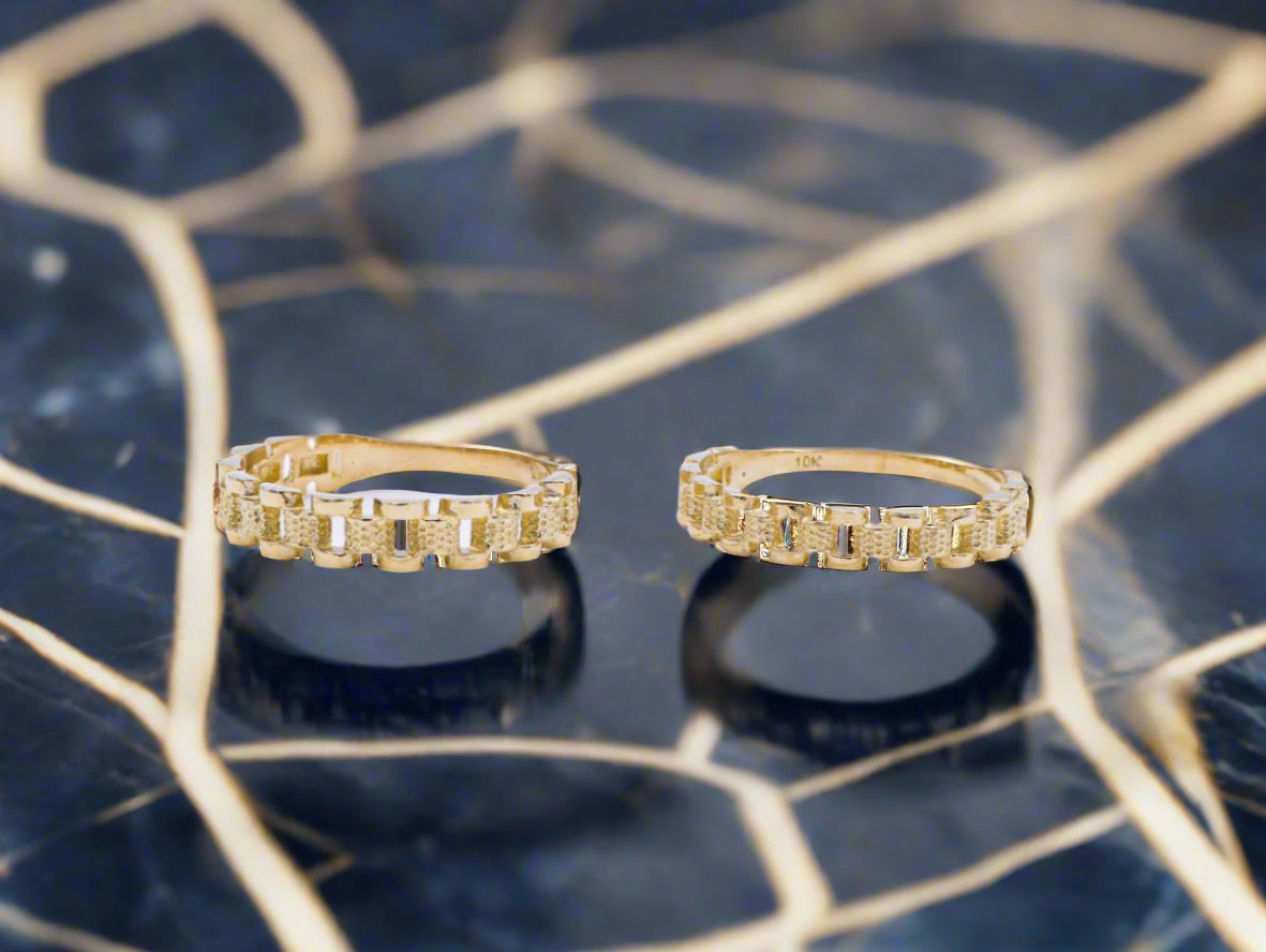 10K Solid Yellow Gold Classic Vintage Rolly Band Ring