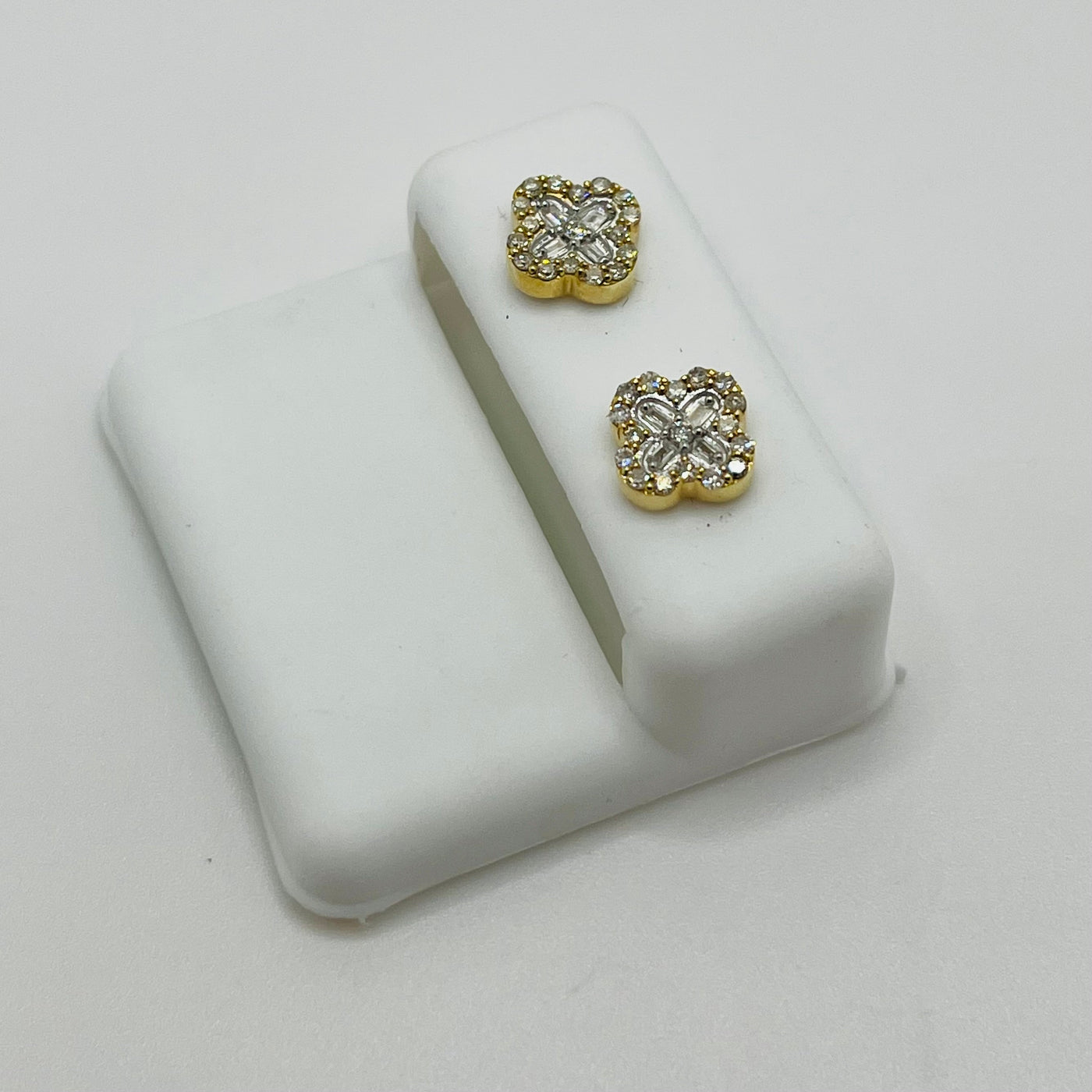 14K Gold Baguette Diamond Cross Clover Earrings 9mm