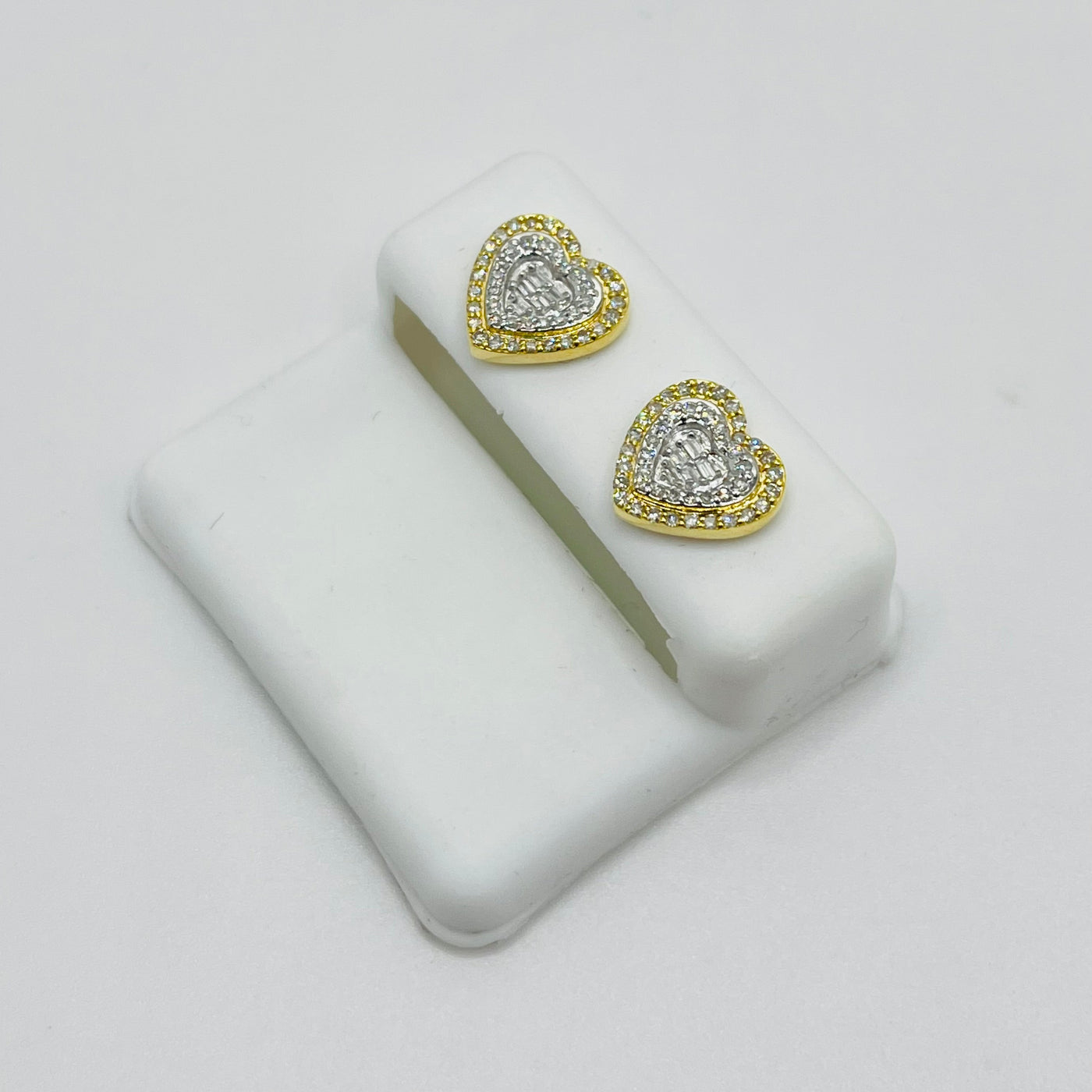 14K Gold Baguette Heart Diamond Earrings 10.5mm (Screwback)