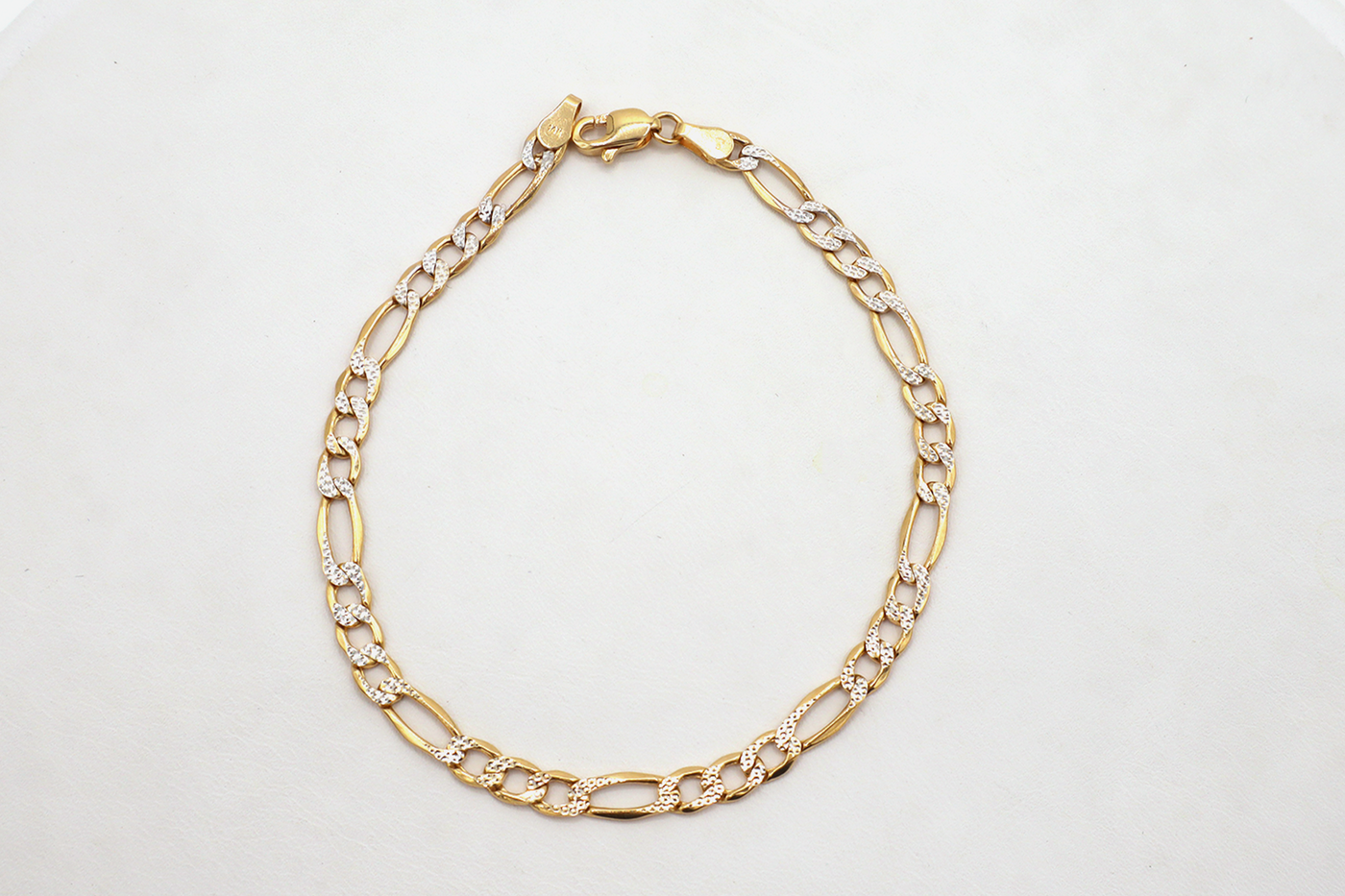 14K Solid Gold 6.2mm Diamond-Cut Figaro Bracelet