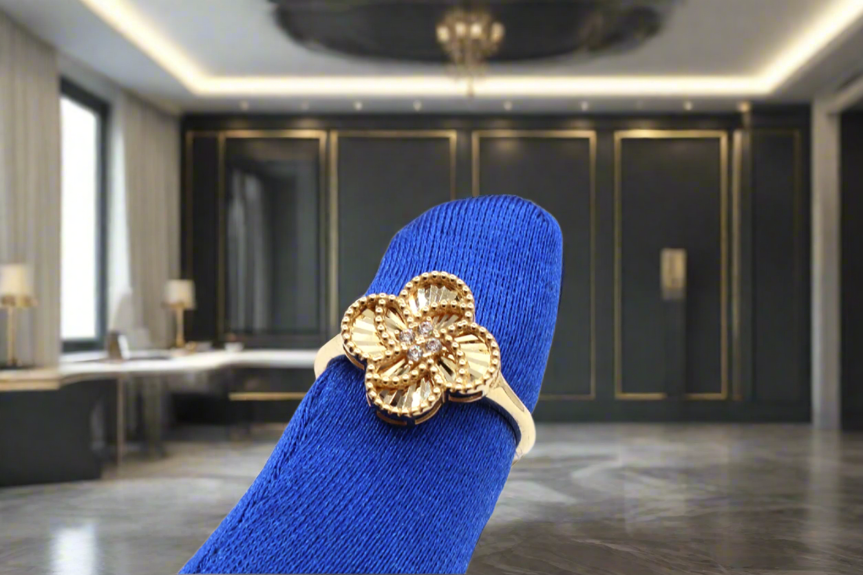 10K Solid Yellow Gold Four Leaf Clover CZ Ring
