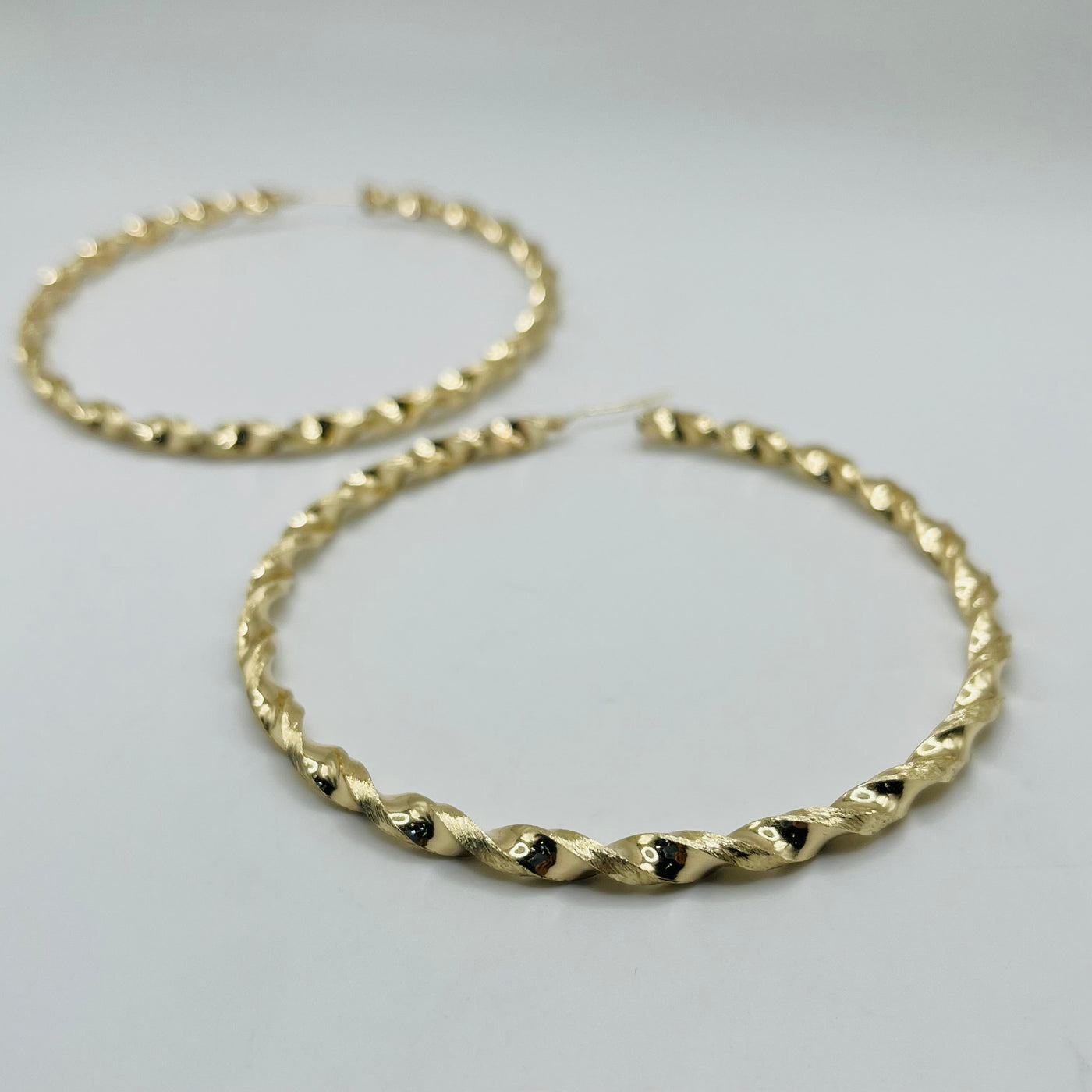 10K Yellow Gold 4.3mm Twist Hoop Earrings (3" diameter)