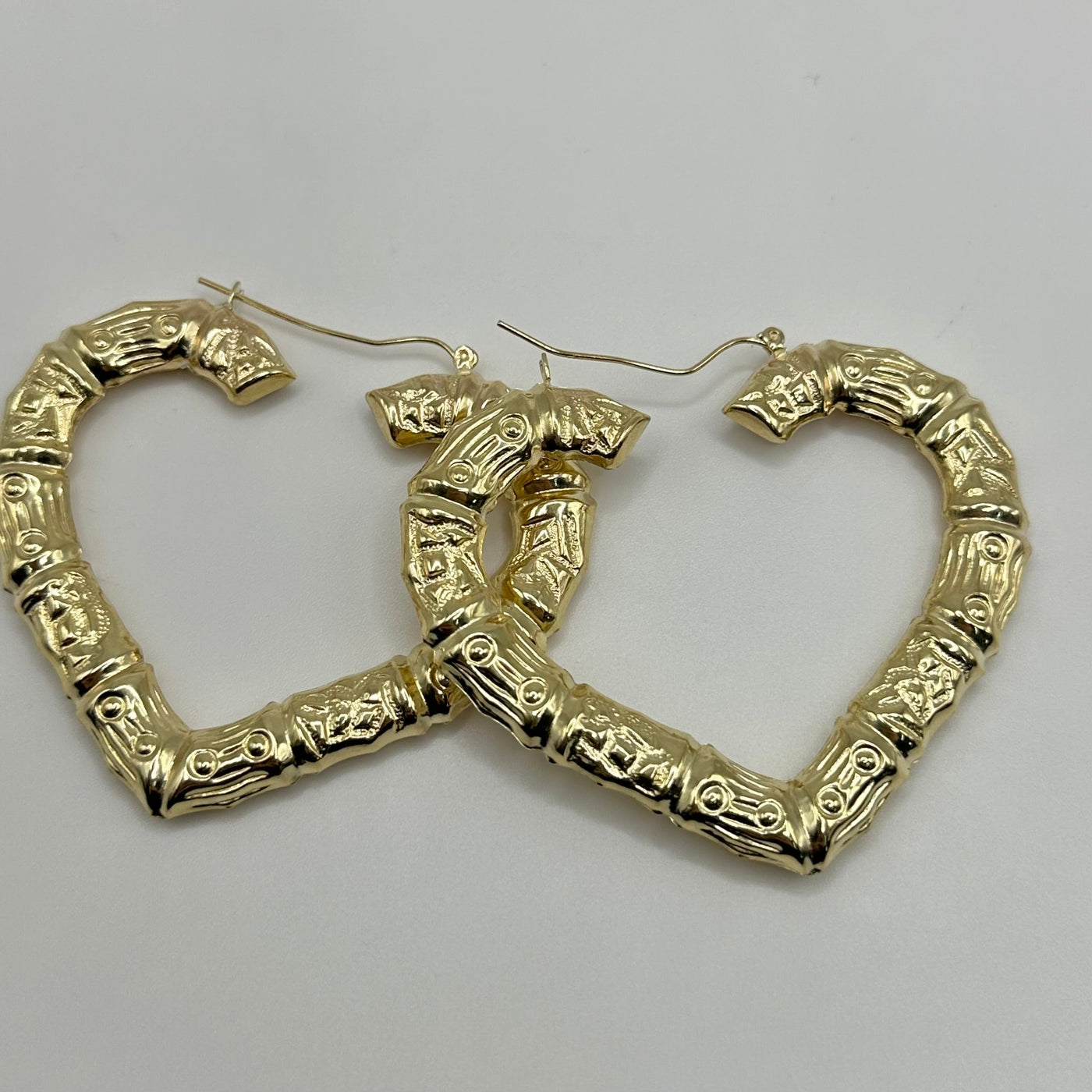 10K Yellow Gold 2.5" Bamboo Heart Hoop Earrings (2.5 inch)