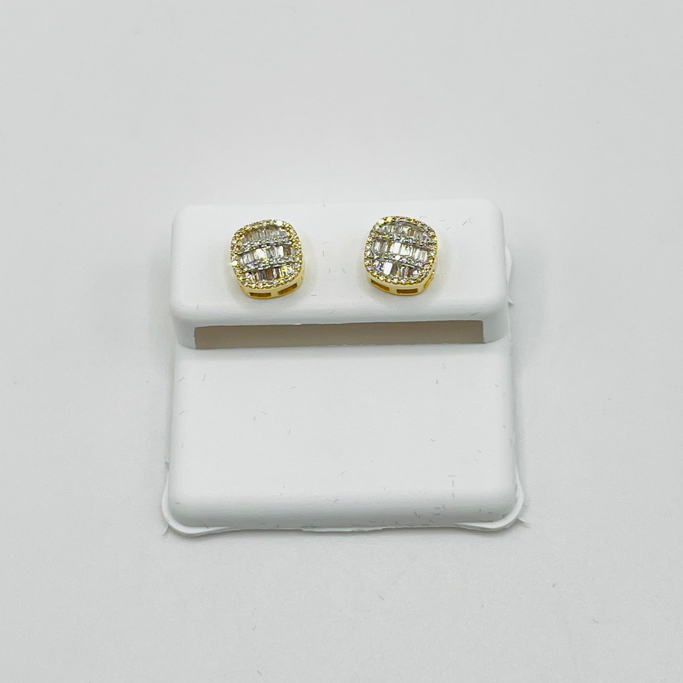 10K Gold Diamond Rounded Circle Earrings