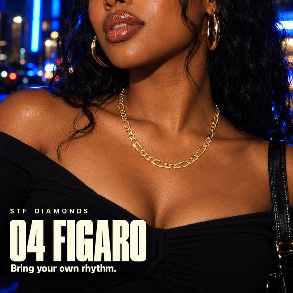Figaro chain in solid gold, worn by a model - STF Diamonds